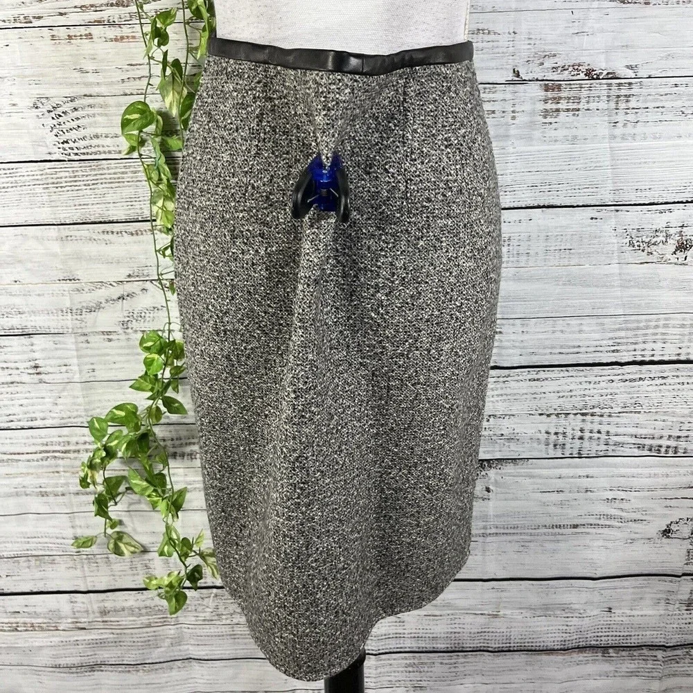 Worth Skirt size 4 Black Gray Wool Tweed Wrap Knee Faux Leather Career Modest
